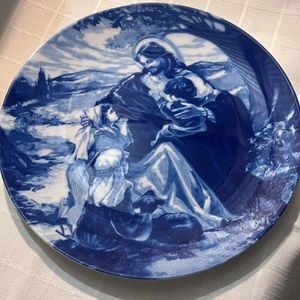 2 Vintage Avon Collector’s Plates